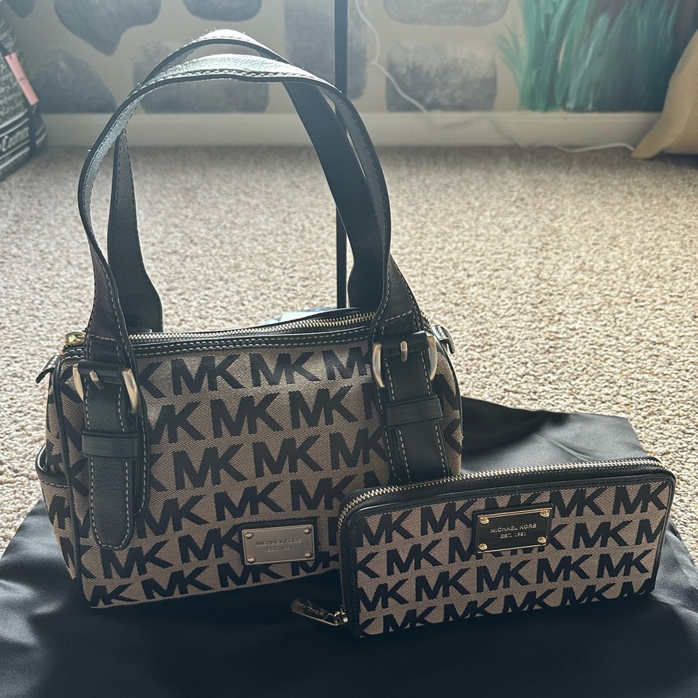 MICHAEL KORS purse and wallet DUO!!! NWOT!